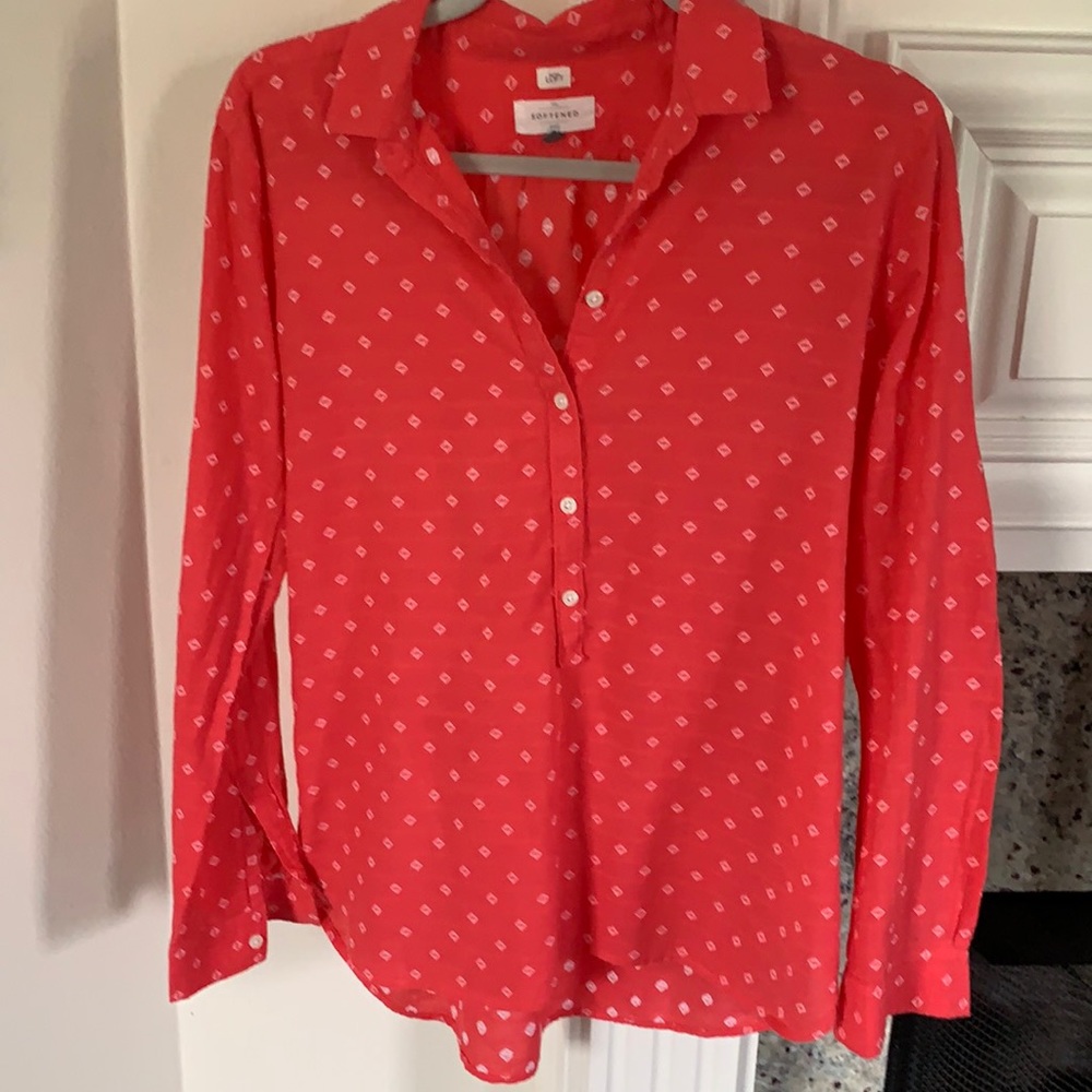 💕 “Loft” lightweight long Button up shirt!